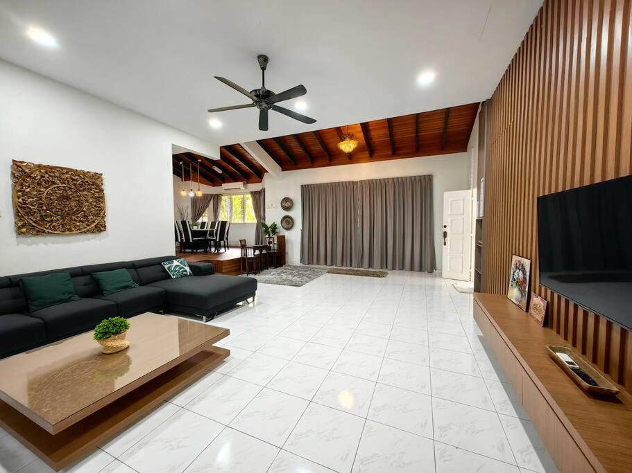 Klebang Spacious Comfy Bangalow Villa Klebang Besar Exterior foto